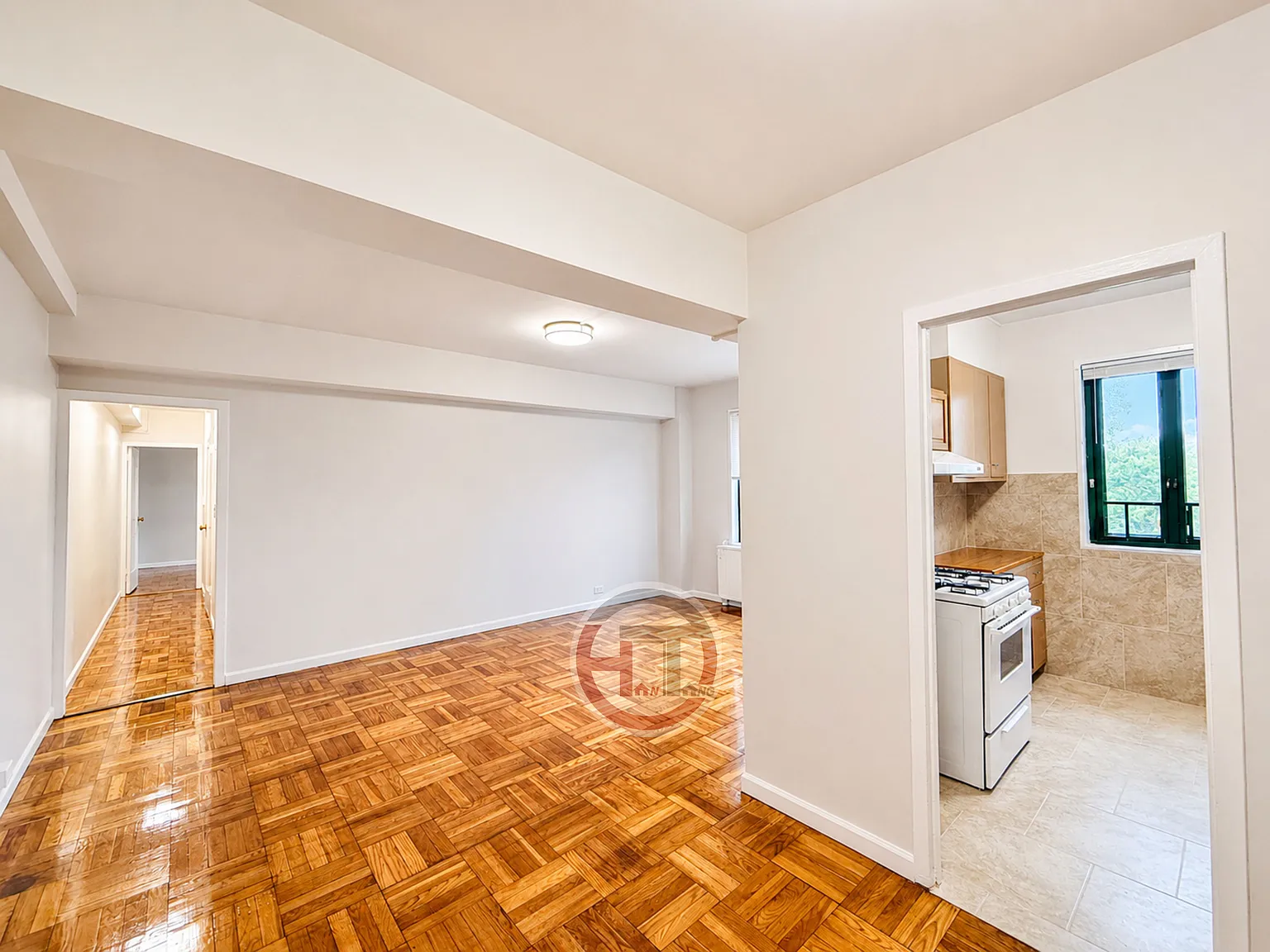 2 bed, 827 sqft, $2,650 — Photo 2