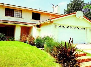 14041 Wagon Mound Rd, Sylmar, CA 91342