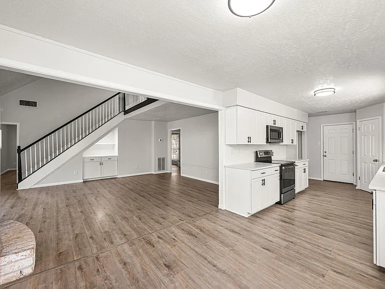 2907 Boulder Creek Dr — Photo 13