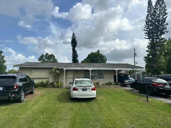 506 York Rd, Lehigh Acres, FL 33936