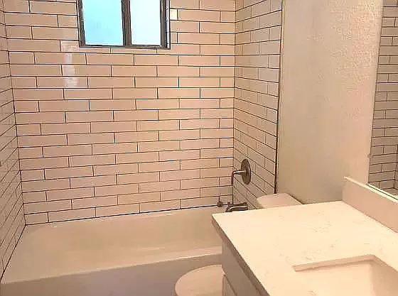 2 bed, 1.0 bath, 1000 sqft, $1,350 — Photo 1