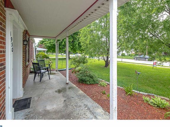 2nd image of 1930 Clearview Ave