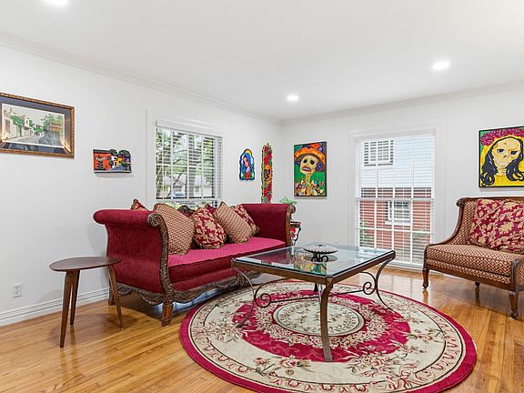 4th image of 311 Circle Dr