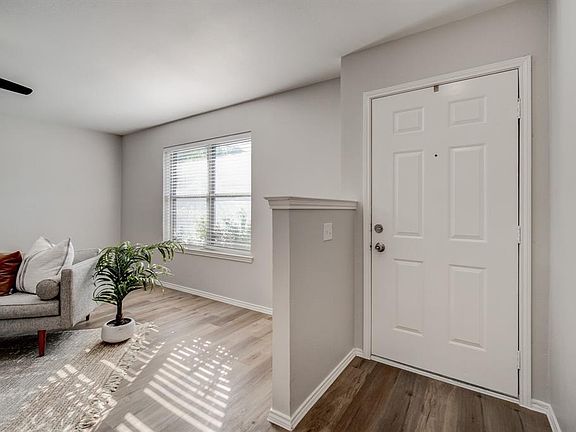 4th image of 721 Barkridge Trl