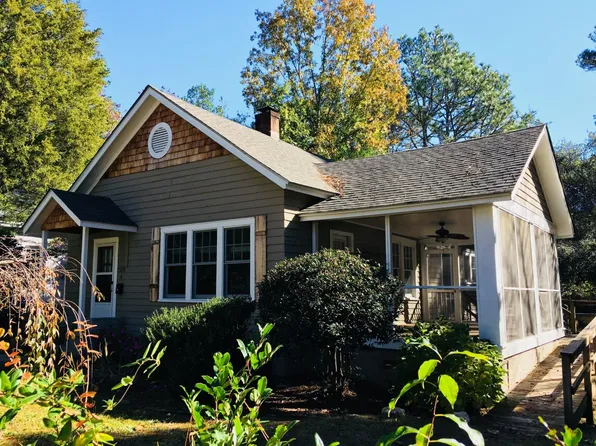 504 N Poplar St, Aberdeen, NC 28315