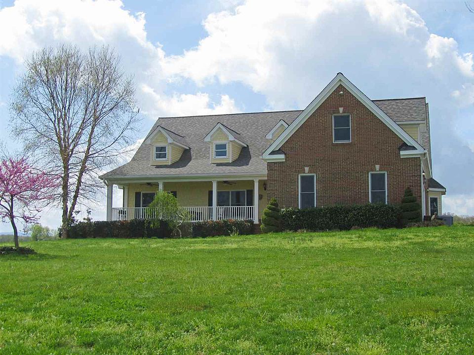 1st image of 104 Duck Pond Dr