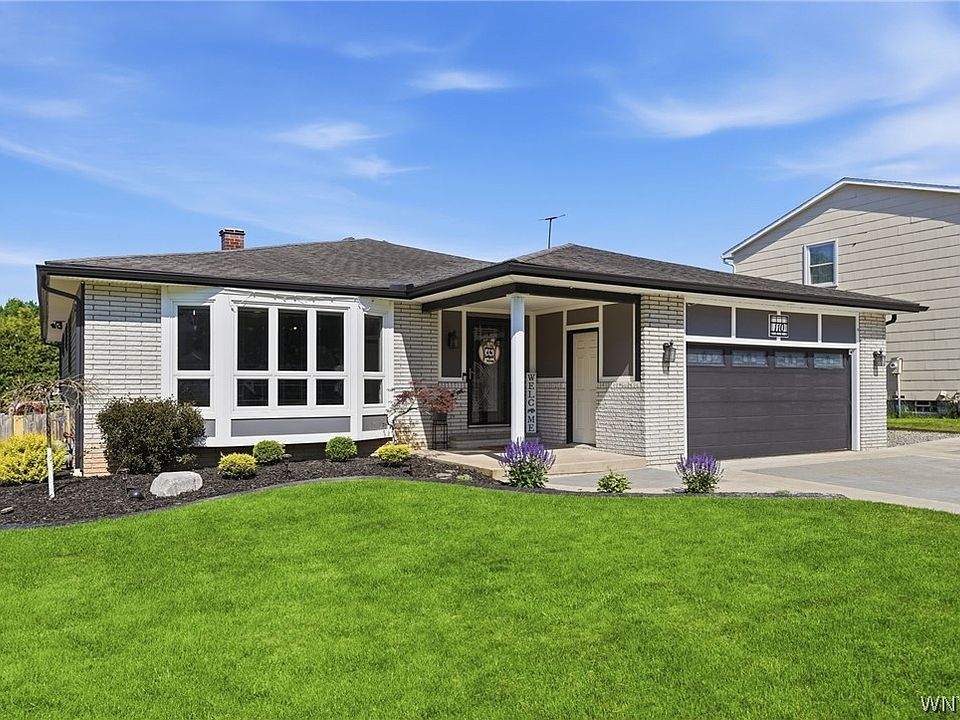 1st image of 110 Croydon Dr