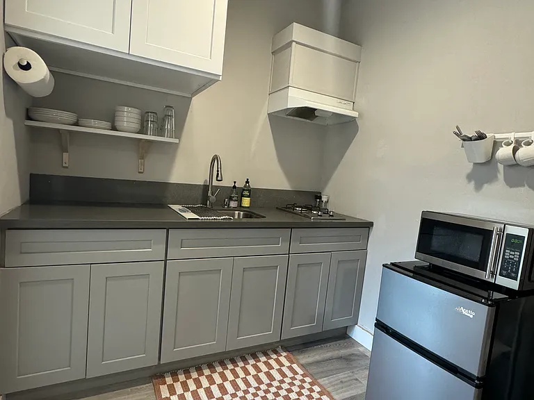 5827 Rose Ave #2 — Photo 12