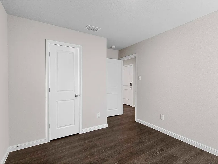 226 Seclusion Dr — Photo 7