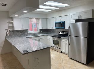 8712 Beaver Ln, Port Richey, FL 34668
