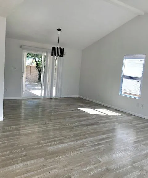 6387 Roadrunner Loop NE — Photo 3