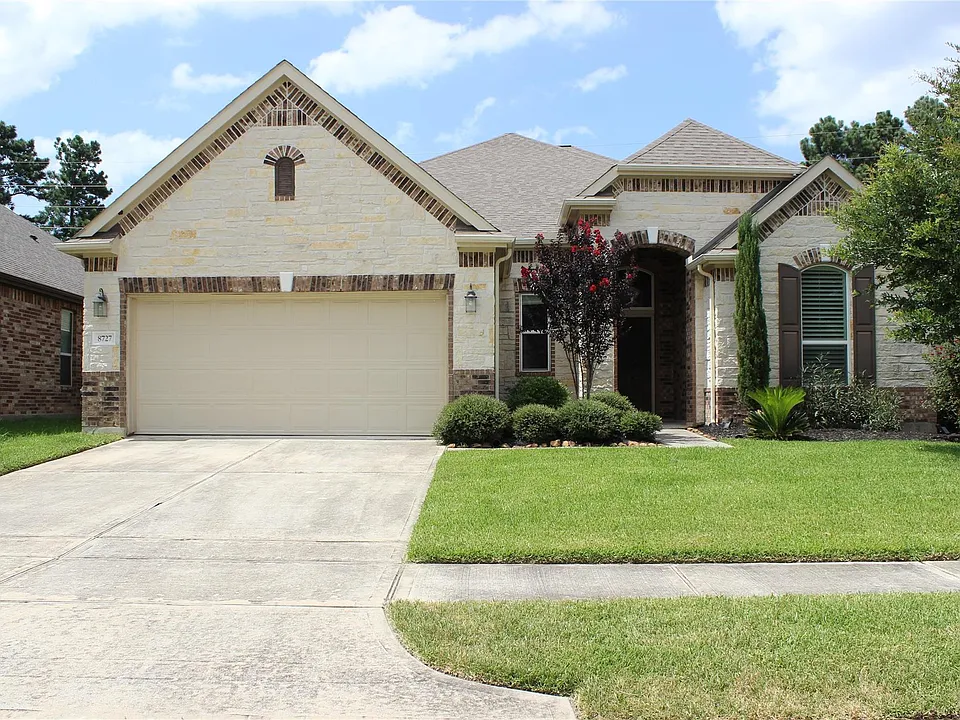 8727 Stoney Brook Ln