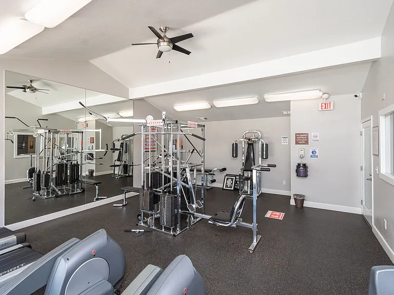 Carmel Pointe — Photo 22