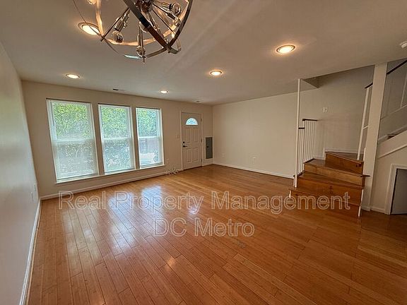 3rd image of 1125 Harvard St NW Unit R