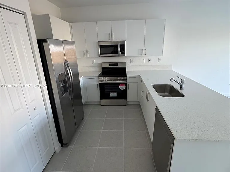 2655 SE 28th Dr #2655 — Photo 5