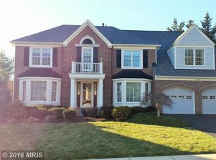 2096 Robin Way Ct, Vienna, VA 22182