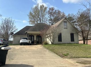 131 Bainbridge Xing, Canton, MS 39046