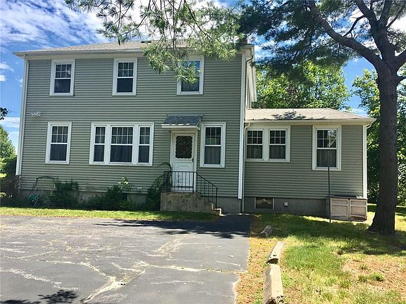 3rd image of 200 Pettaconsett Ave