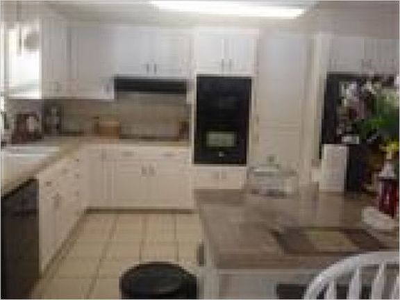 4th image of 52040 Pettitt Rd