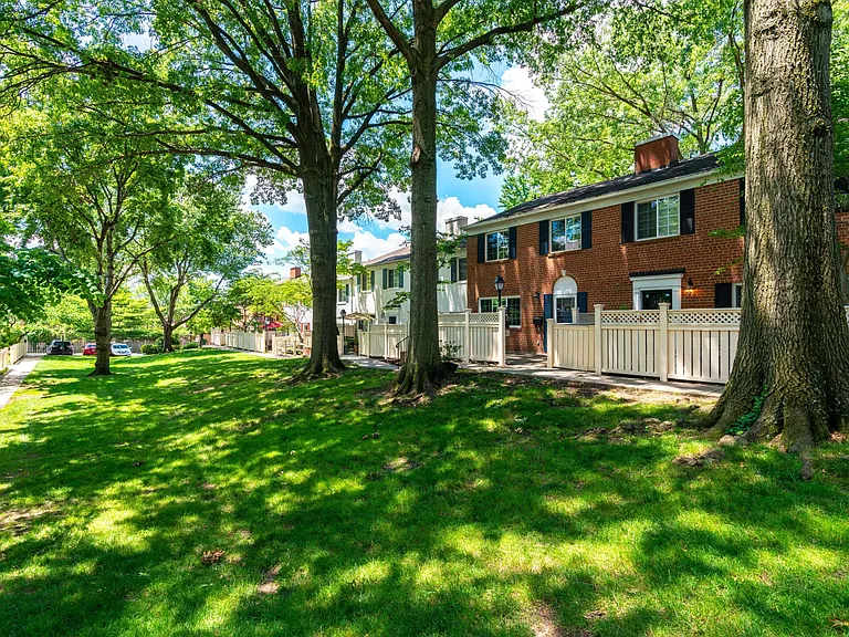 1171 N Van Dorn St — Photo 7
