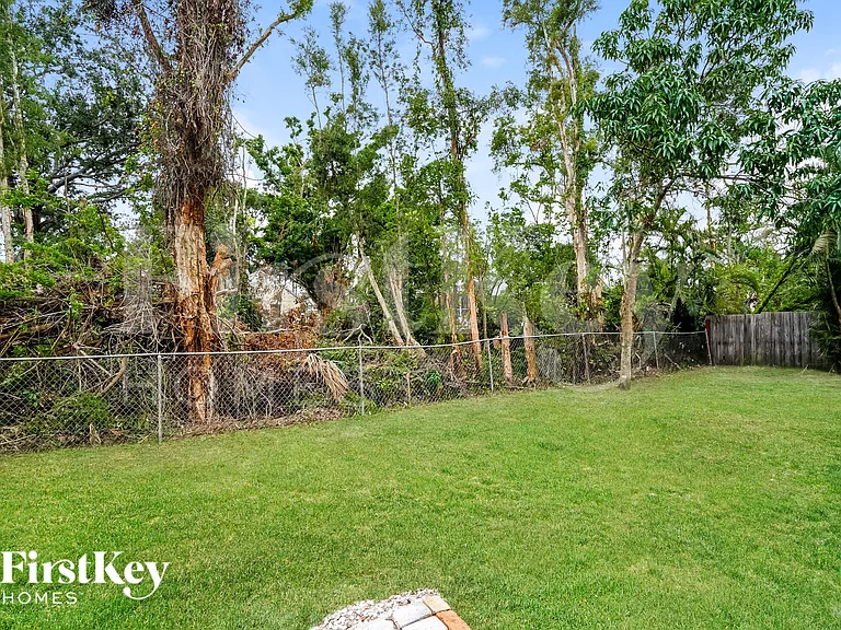 8296 Buena Vista Rd — Photo 15