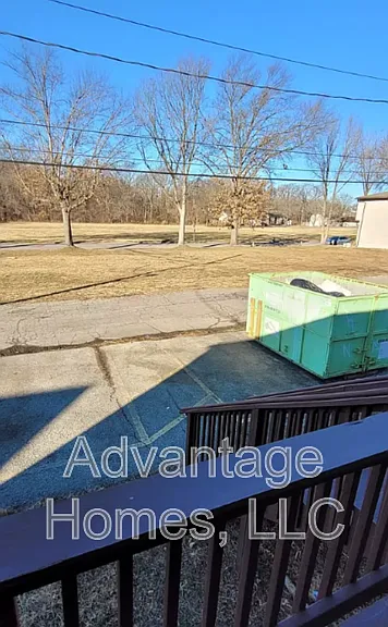 744 N 70th St — Photo 16