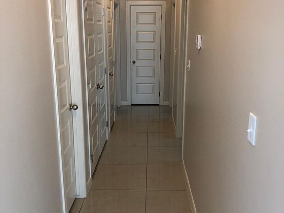 5th image of 4711 N Dogwood St