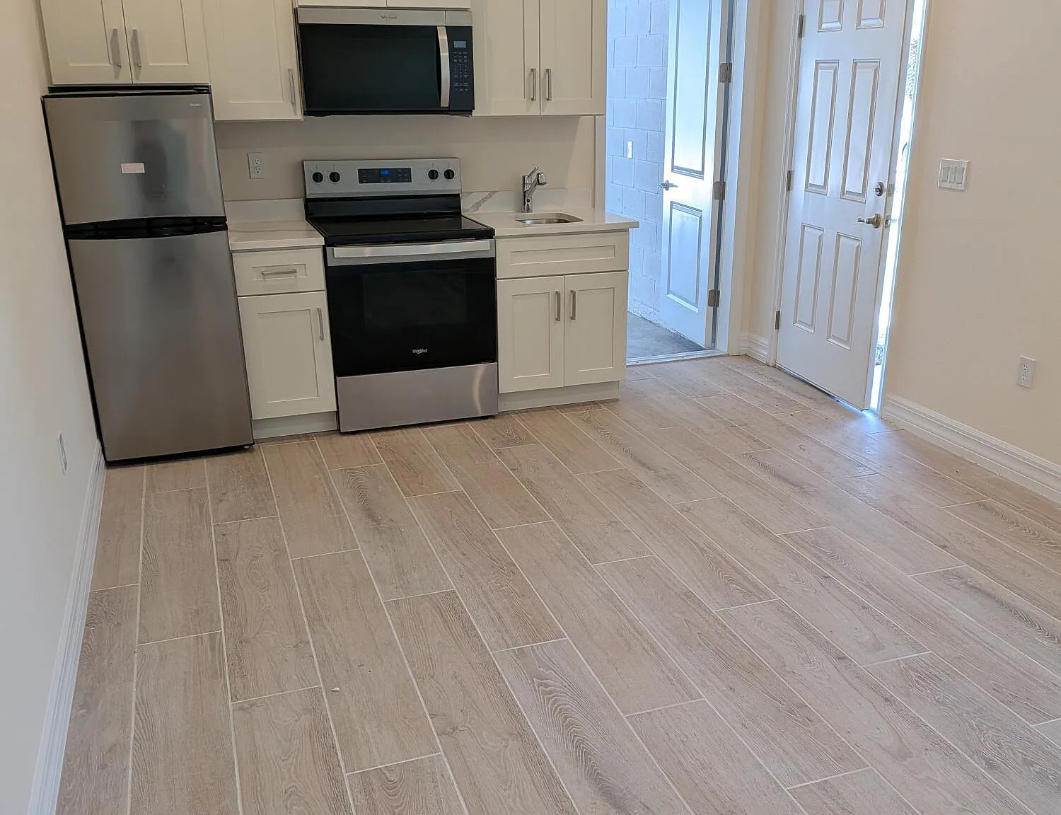 1 bed, 1.0 bath, 400 sqft, $1,500 — Photo 3