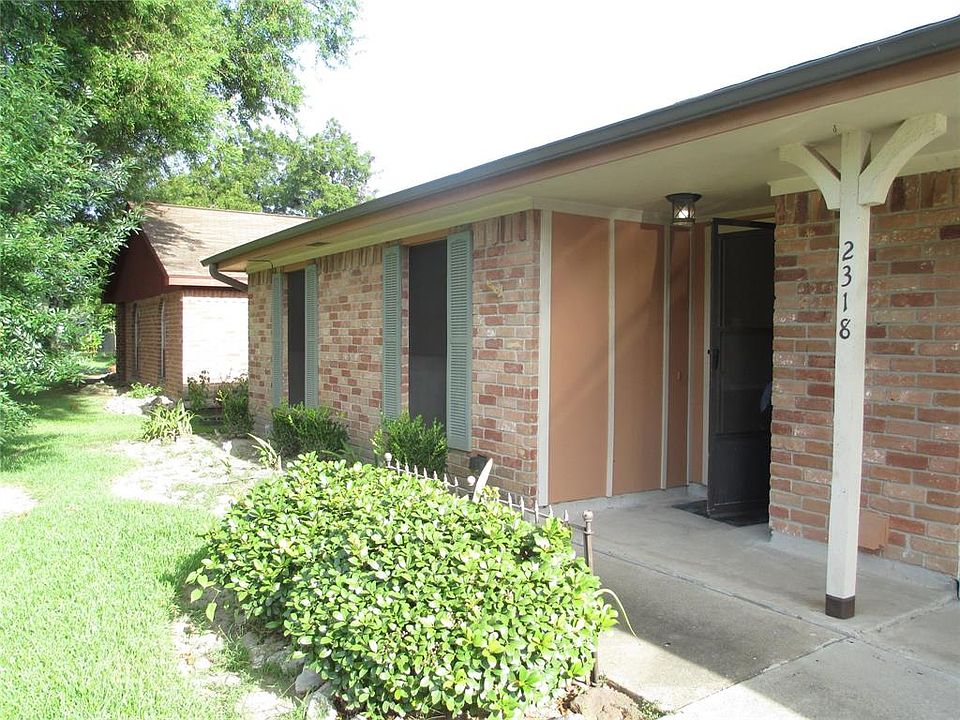 1st image of 2318 37th Ave N