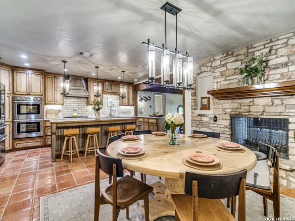 310 Oak Park, Boerne, TX 78006