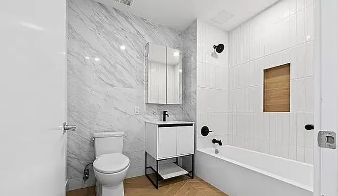 Rented by ERNY LLC | media 24