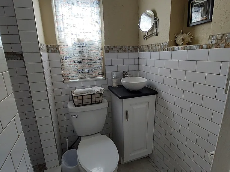 10737 61st Ave — Photo 7