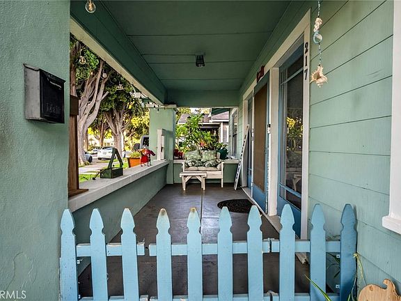 4th image of 217 W Whiting Ave
