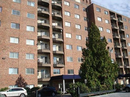 2nd image of 230 Willard St Unit 210
