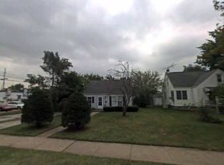 2736 173rd St, Hammond, IN 46323