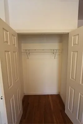 Rented by Robyn Lee, LREB | media 30