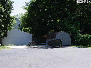 5th image of 55 Cotter Ave