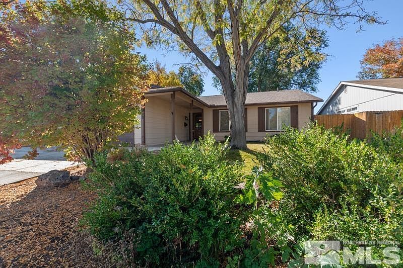 1st image of 973 Glen Meadow Dr