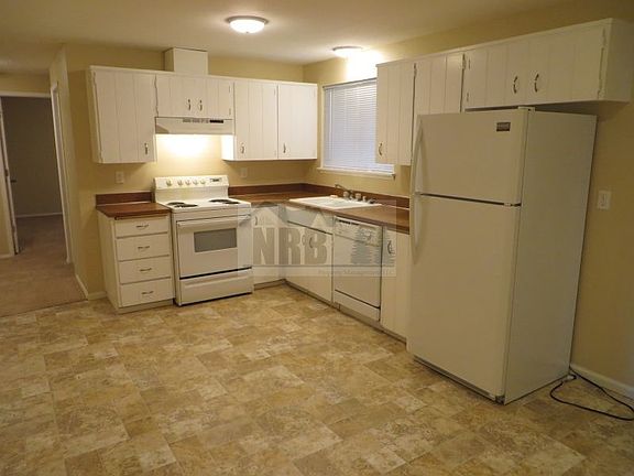 3rd image of 15111 74th Ave E