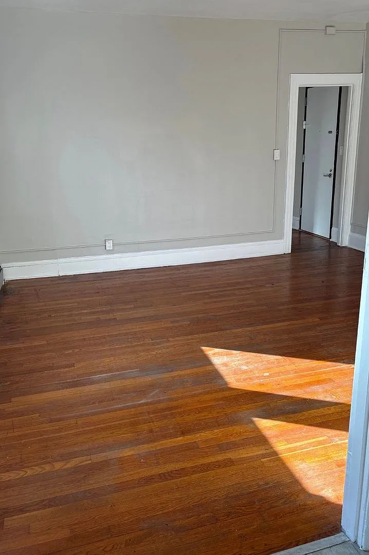 16 EV LLC. — Photo 4