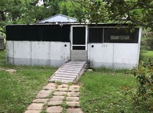 353 Park Ln, Seguin, TX 78155