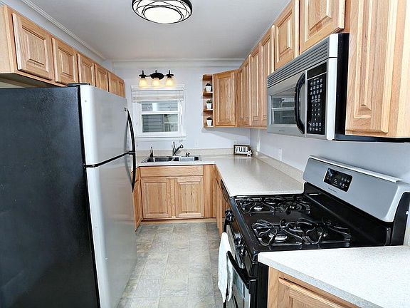 5th image of 724 Avenue F