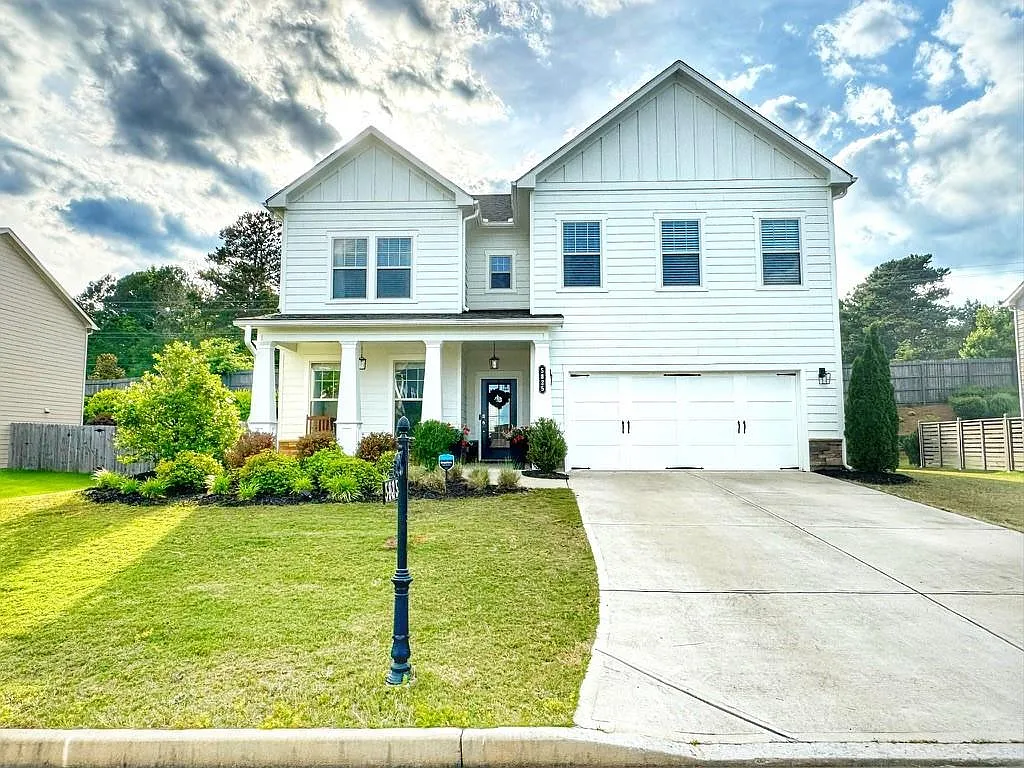 5825 Stargazer Way photo 1