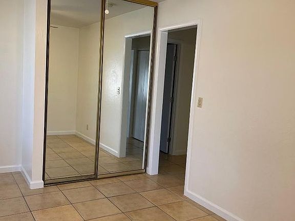 4th image of 6992 Grassy Knoll St