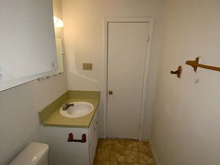 307 Sunset Ln #6 — Photo 8