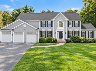 25 Philips Farm Rd, Marshfield, MA 02050