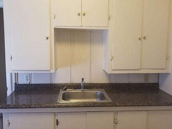 5th image of 4087 Flower St APT 4