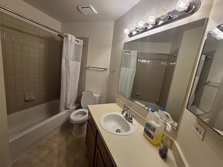 2800 E Bridleway Ct — Photo 8