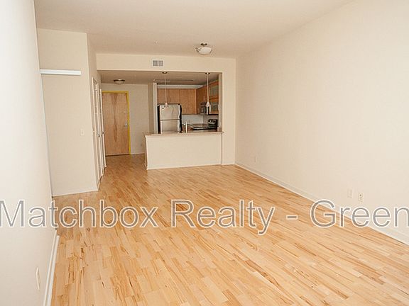 4th image of 242 E Water St APT 208