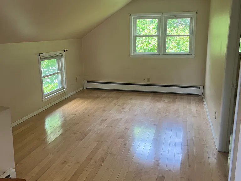 71 N Prospect St #3 — Photo 2